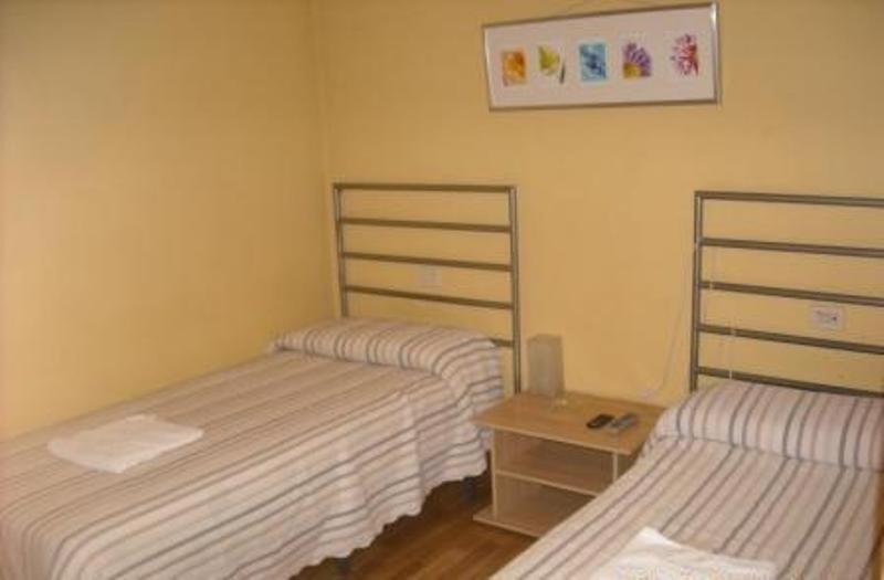 Apartamentos Paratene Erandio Habitación foto
